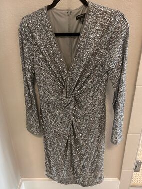 Maggy London Silver Sequin Long Sleeve Twist Front Dress